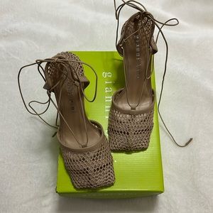 Gianni Bini heels size 8.5